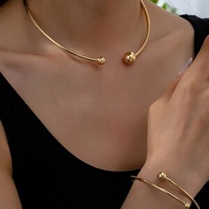 Gold Open Ended Bangle Choker Necklace and Bracelet Set NIB